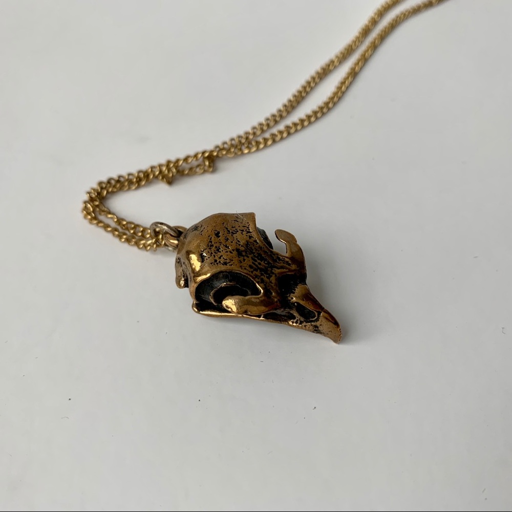 SOLD ⚠️ VINTAGE bird skull necklace crow raven